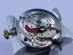 窝路坚机芯划痕修复技巧（有效步骤与注意事项）